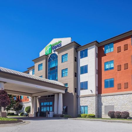 Holiday Inn Express & Suites Kansas City Airport By Ihg Bagian luar foto
