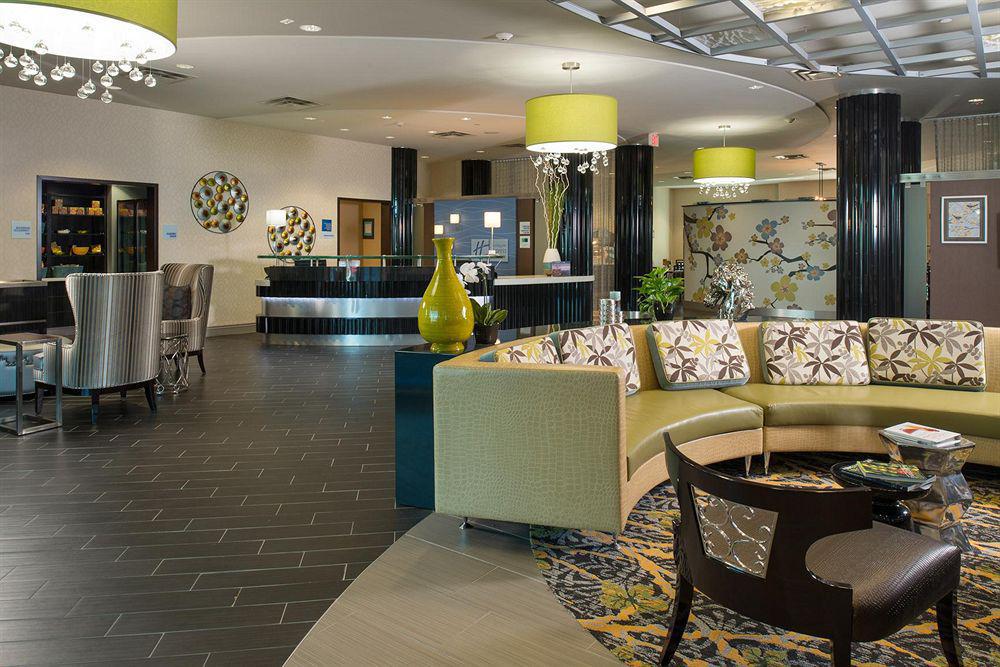 Holiday Inn Express & Suites Kansas City Airport By Ihg Interior foto