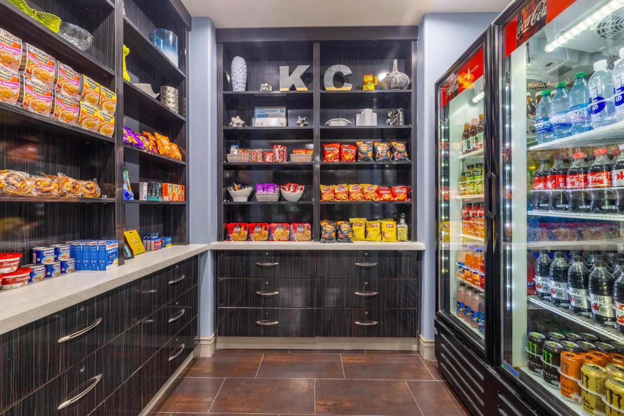 Holiday Inn Express & Suites Kansas City Airport By Ihg Bagian luar foto