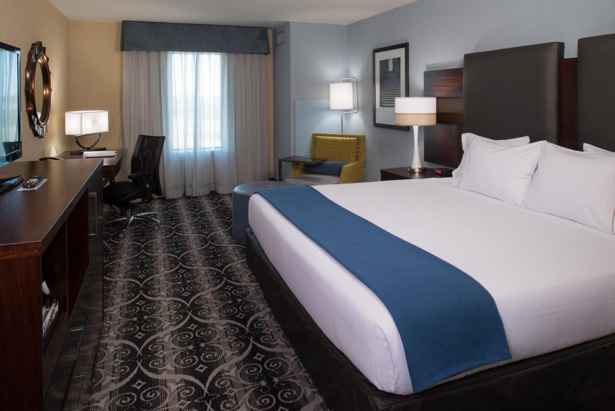 Holiday Inn Express & Suites Kansas City Airport By Ihg Bagian luar foto